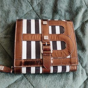 Henri Bendel Wallet